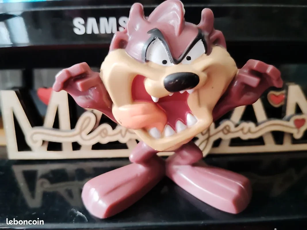Figurine taz